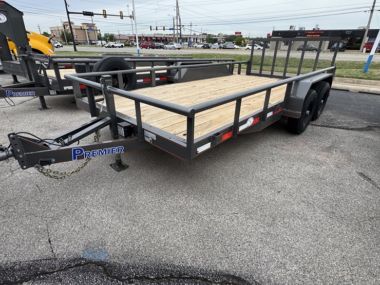 2026-bellwether-premier-16'-pipe-top-trailer-image-8