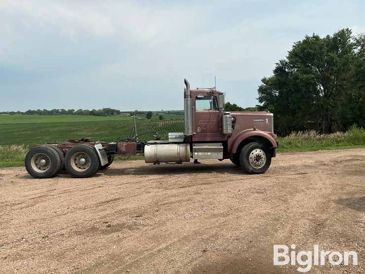 1989-kenworth-w900-image-4