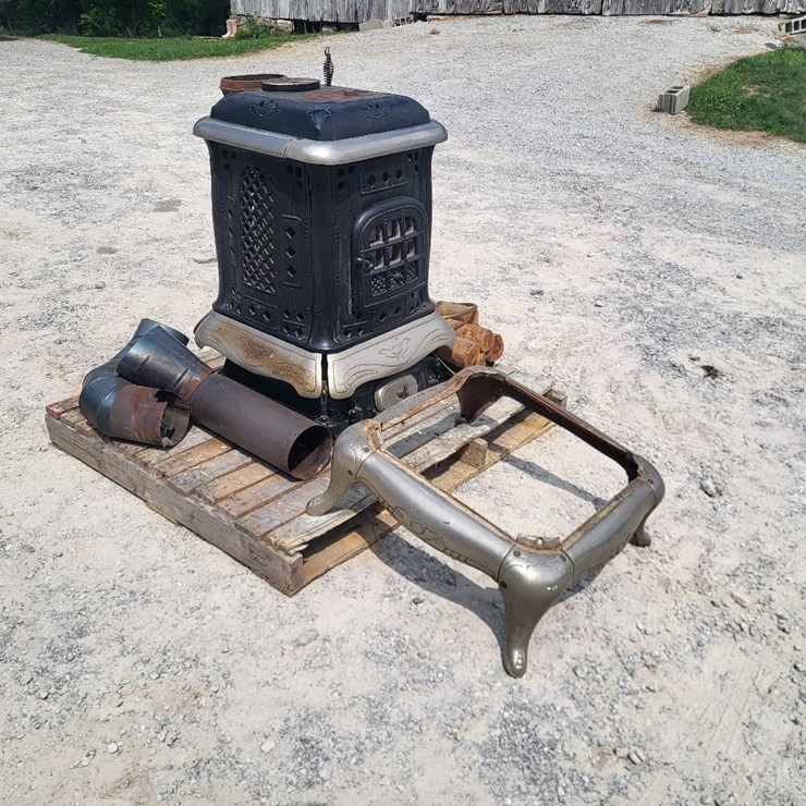 Brilliant The Wemble Co.  NO 16 176 Cast Wood Burning Stove