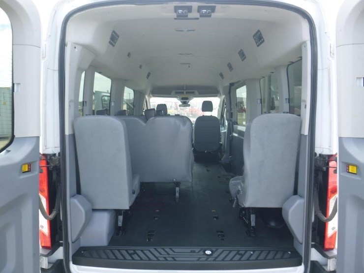2017-ford-transit-image-8