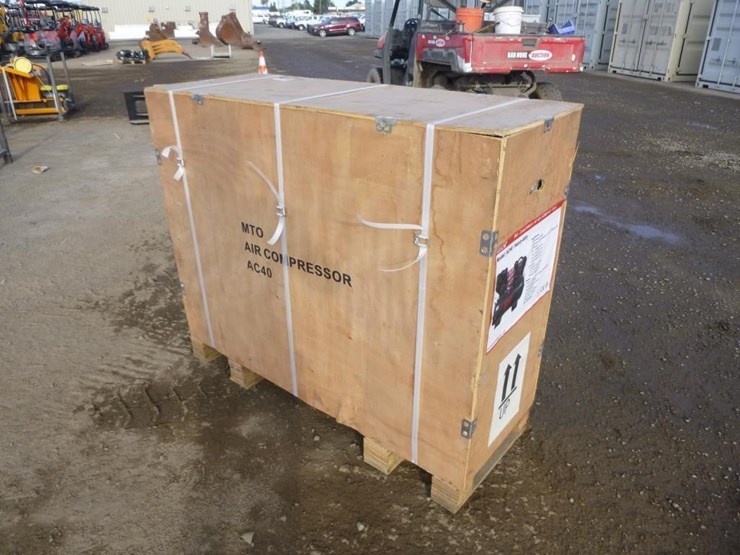 mto-gas-40gal-air-compressor-image-3