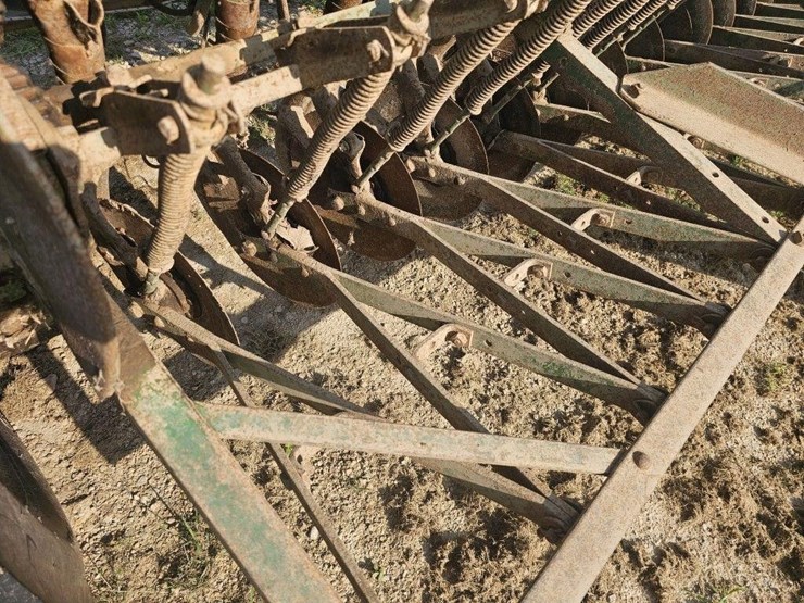 john-deere-grain-drill-image-6