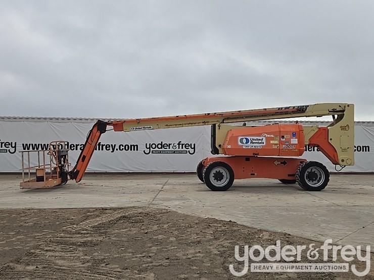 2016-jlg-800aj-image-2