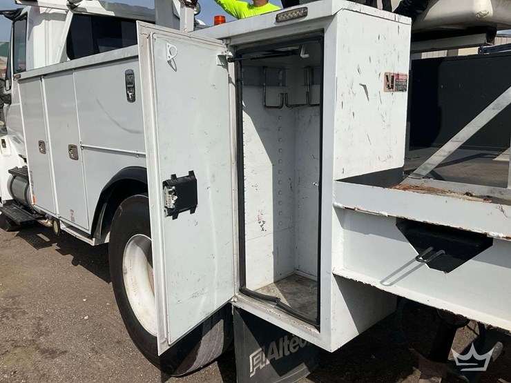 2013-international-durastar-4300-image-21