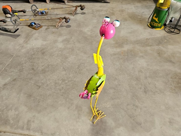 #182-•-ostrich-image-3