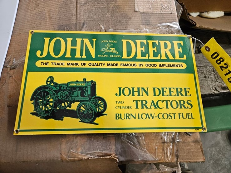 #178-•-john-deere-tractor-sign-image-1