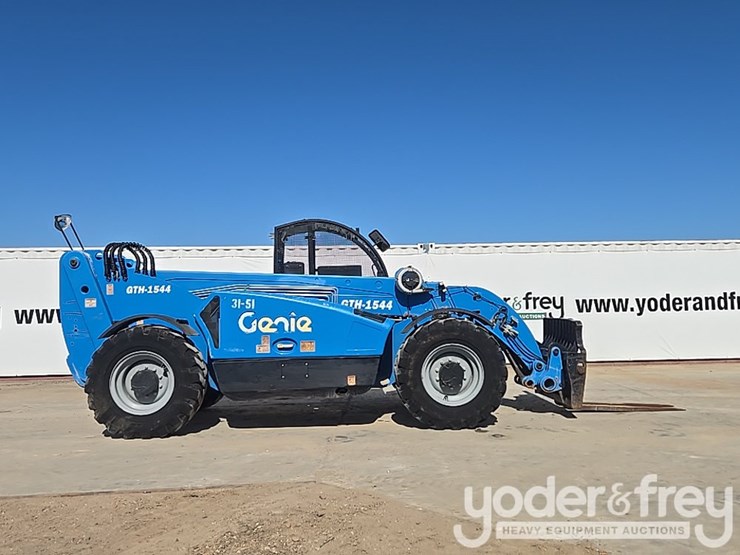 2019-genie-gth1544-image-6