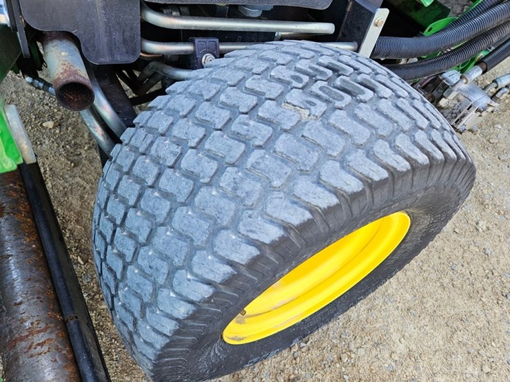 2015-john-deere-2653b-image-14