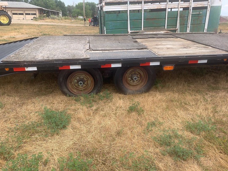 2003-load-max-gooseneck-trailer-image-5