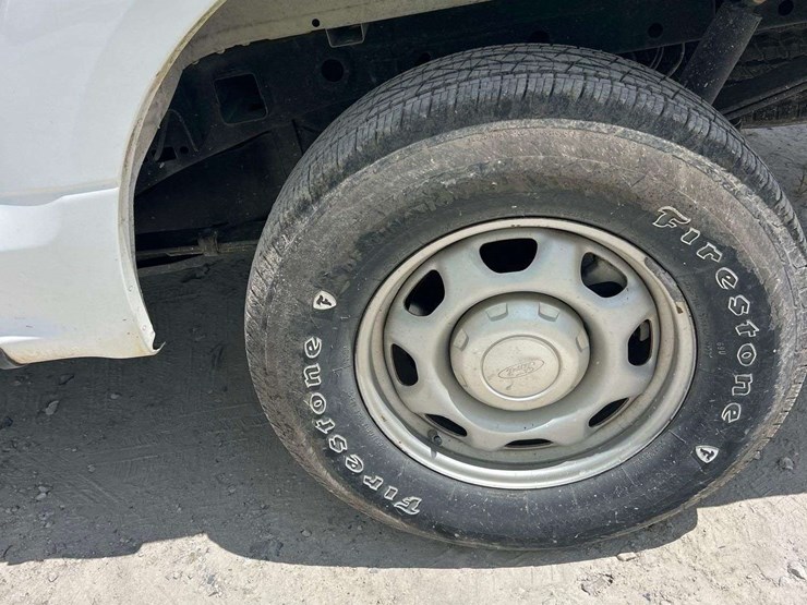 2017-ford-f150-image-30
