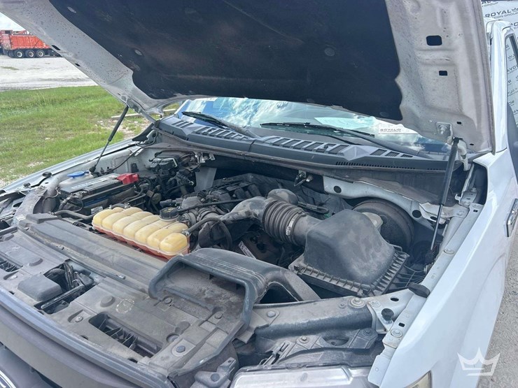 2017-ford-f150-image-9