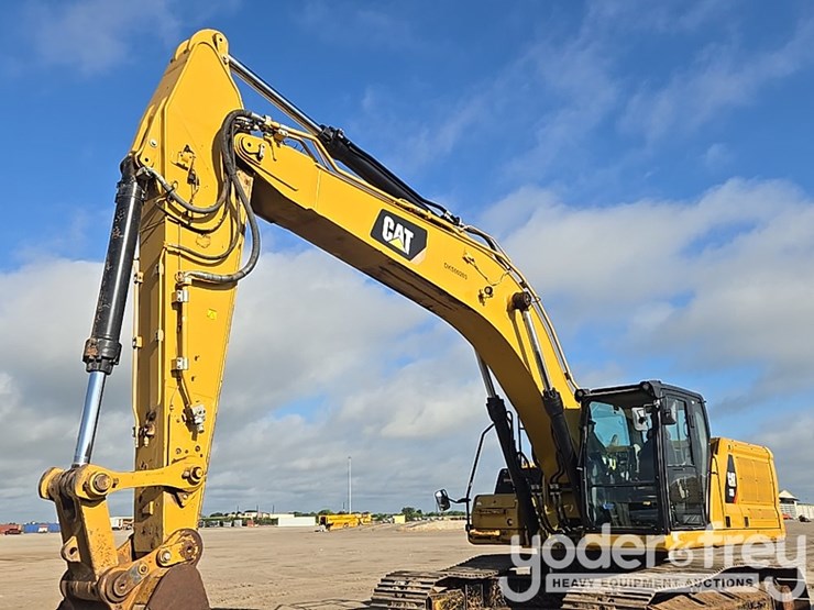 2019-caterpillar-336-image-24