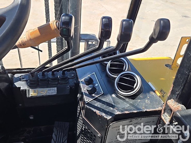 2018-jcb-930-image-49