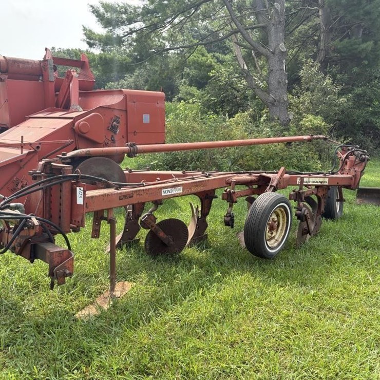 Allis Chalmers 4-Bottom Semi-Mount Plow