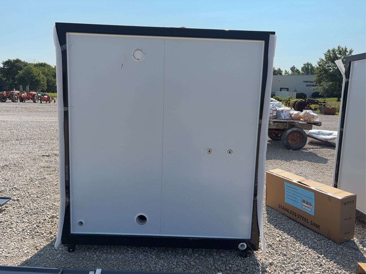 mobile-toilet-with-shower-image-4