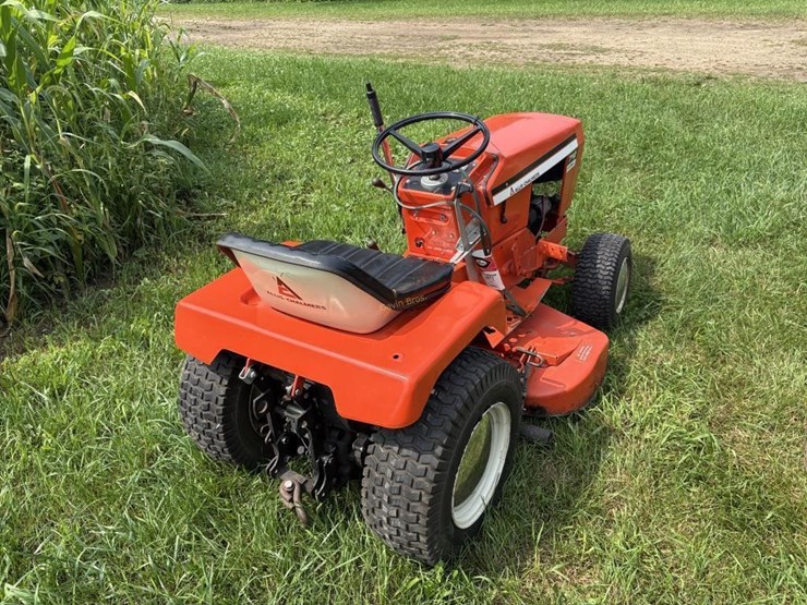 allis-chalmers-712-hydro-lawn-tractor-image-8