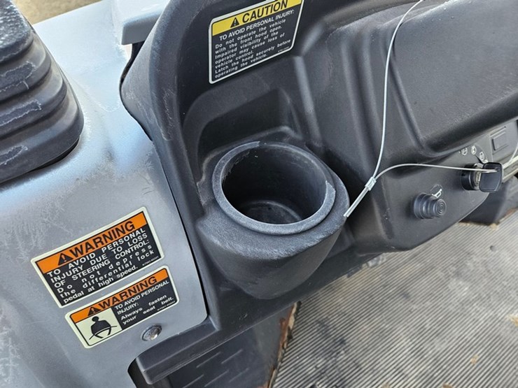 kubota-rtv900-image-59