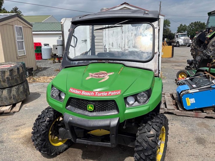 john-deere-gator-image-3
