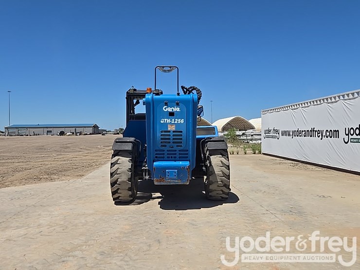 2019-genie-gth1256-image-4