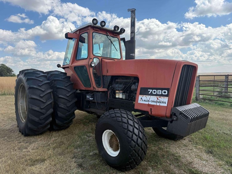 allis-chalmers-7080-tractor-image-9
