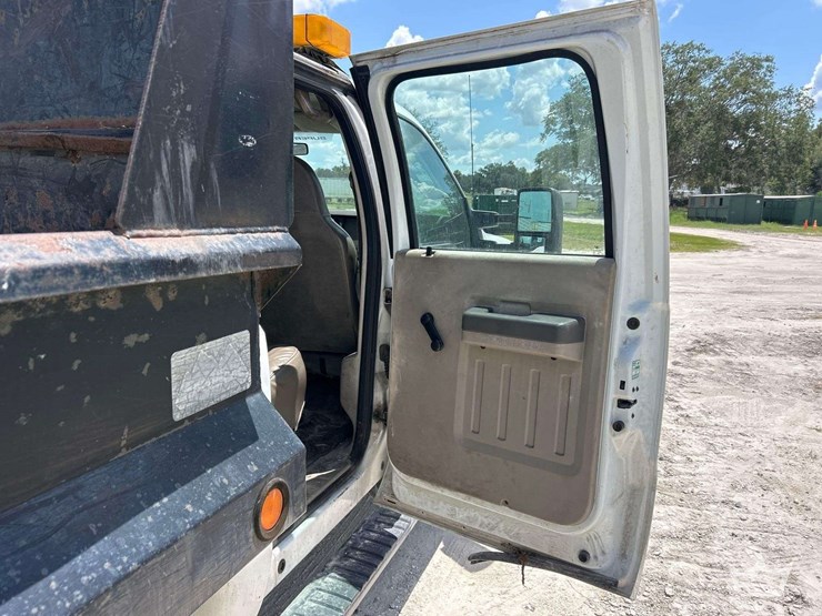 2008-ford-f350-image-17