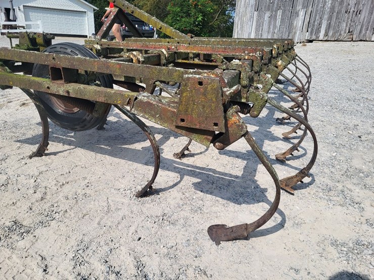 12'--3pt-hitch-field-cultivator-image-12