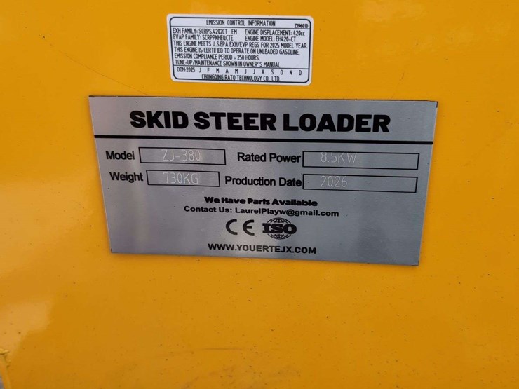 zjg-mini-skid-steer-loader-zj-380-(yellow)---15hp-image-6