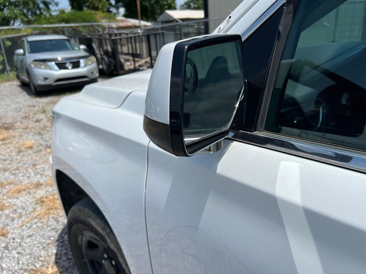 chevrolet-tahoe-image-35