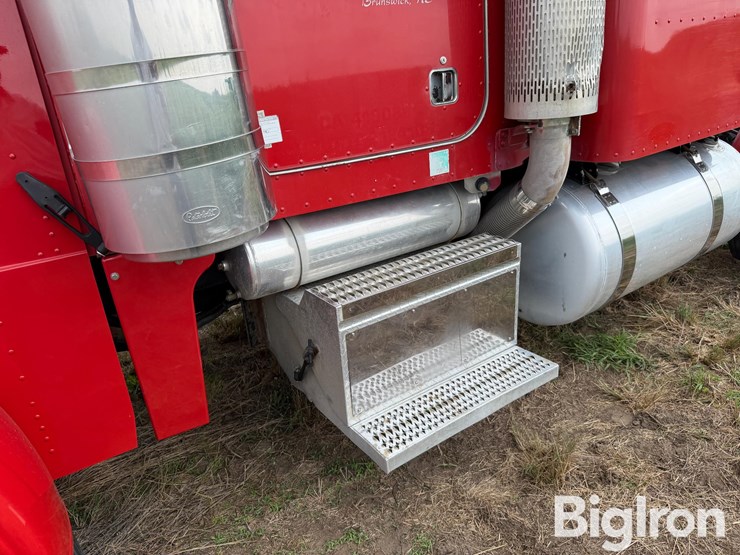 2005-peterbilt-379-image-17