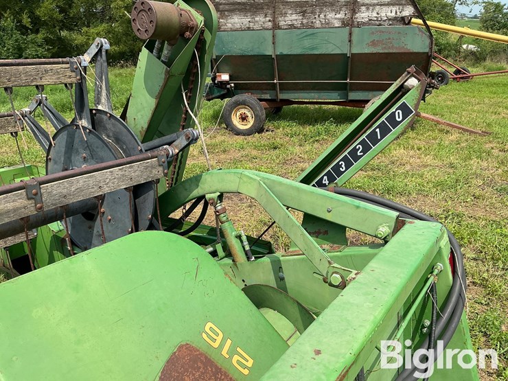 john-deere-216f-image-13