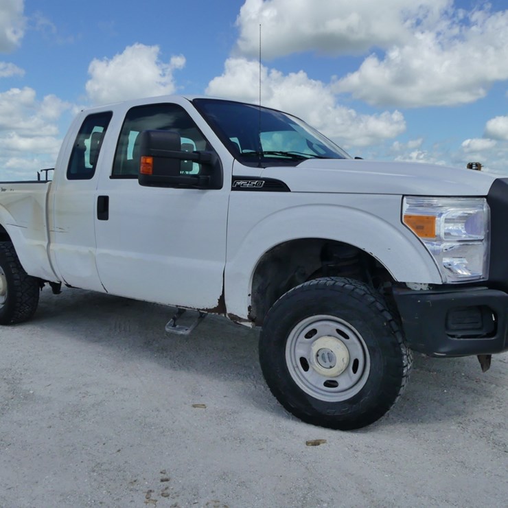 2012 FORD F250 XL