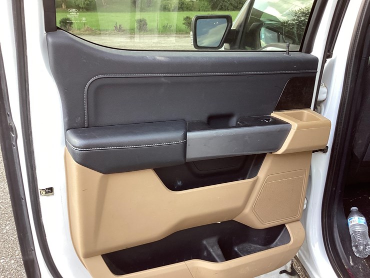 f--150-xlt-4wd-image-35