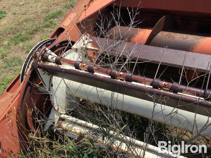 hesston-6600-image-17