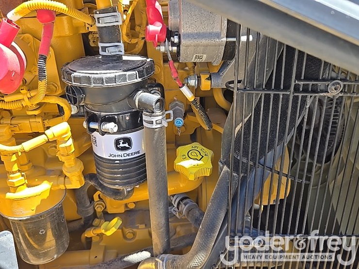 2019-deere-310sl-image-48