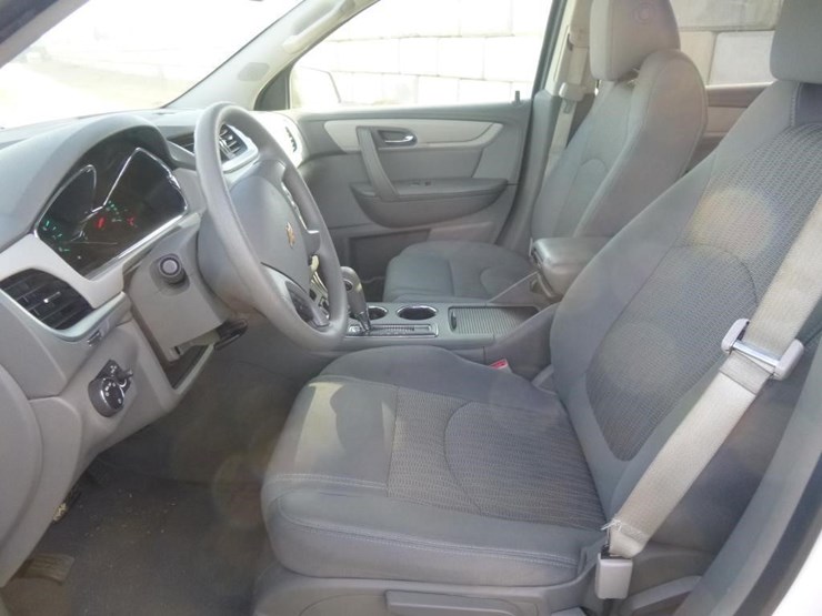 2015-chevrolet-traverse-image-9