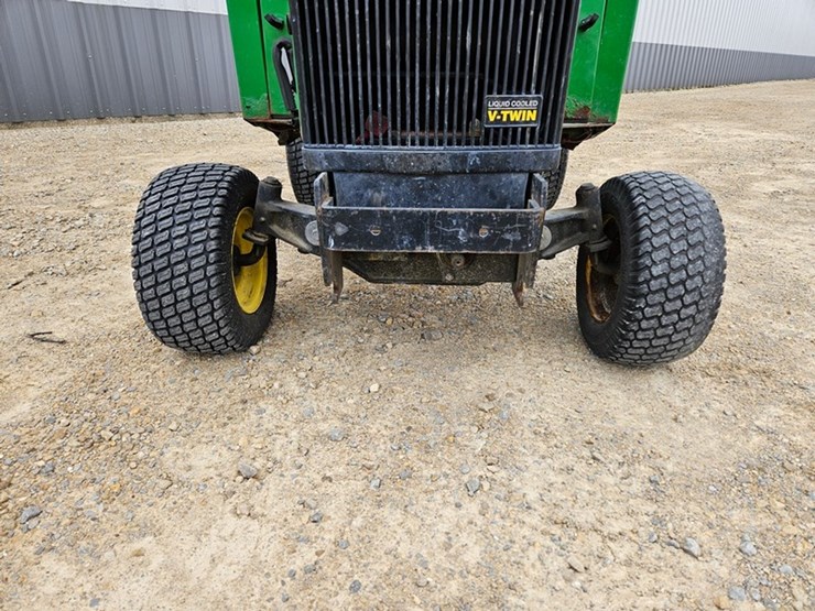 john-deere-425-image-9