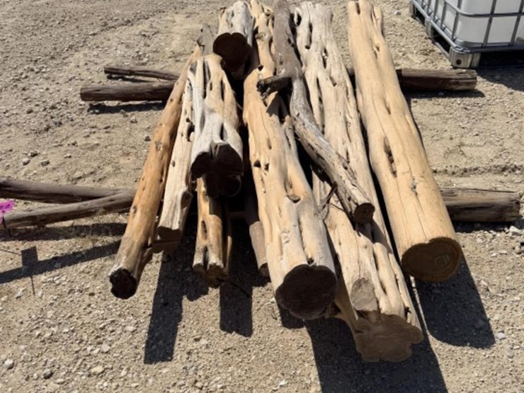 l3---cedar-posts-image-2