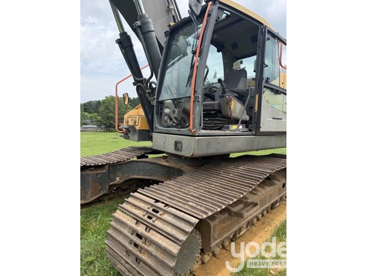 2016-volvo-ec350el-image-1