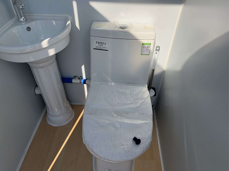 mobile-toilets-image-6