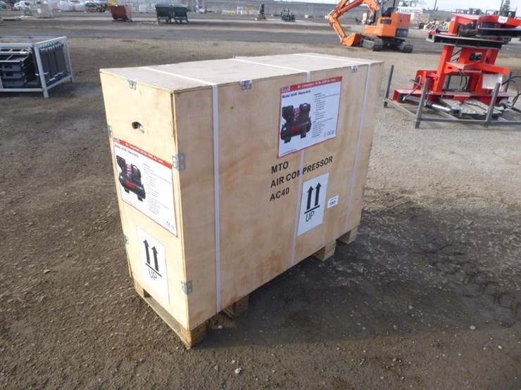 mto-gas-40gal-air-compressor-image-2