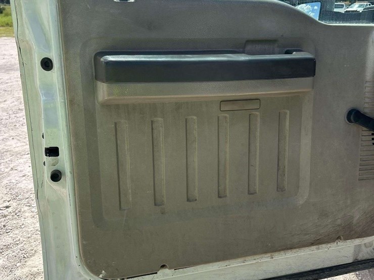 2008-ford-f350-image-15