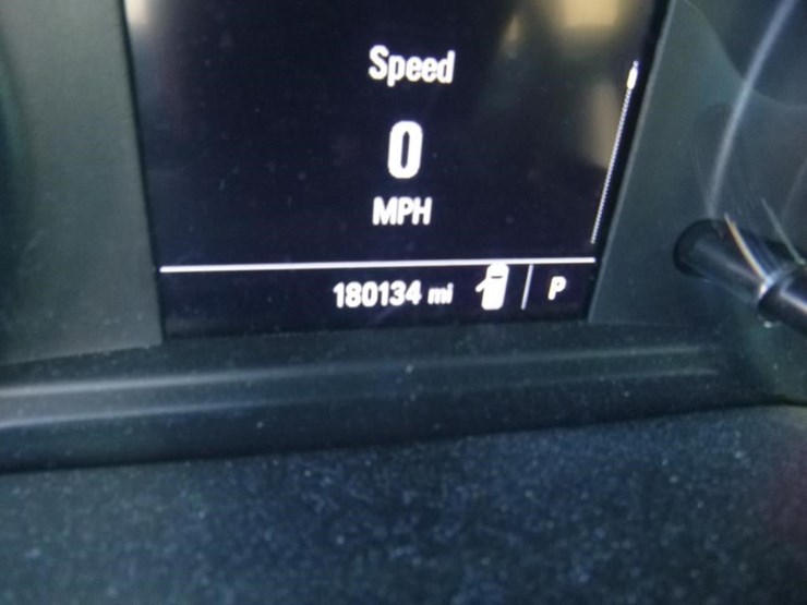 2019-chevrolet-1500-image-11