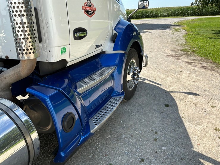 2018-kenworth-t680-image-39