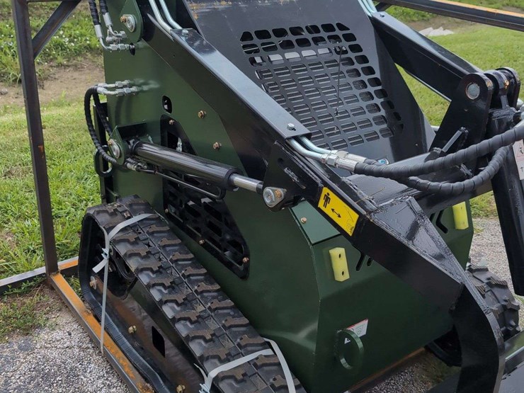 zjg-mini-skid-steer-loader-zj-380-(green)---15hp-image-2