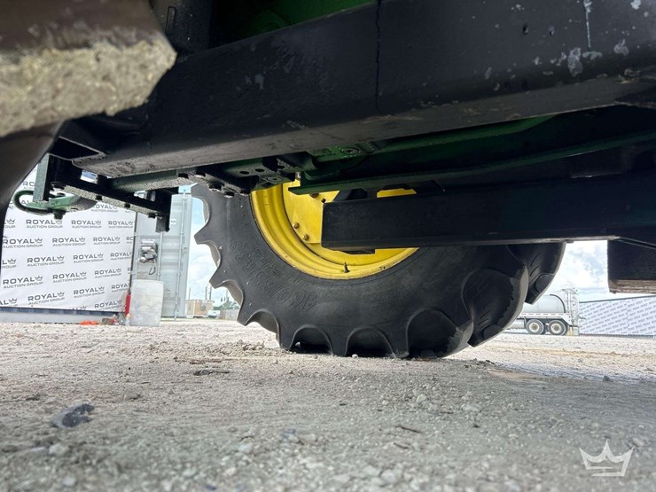 john-deere-7130-image-38