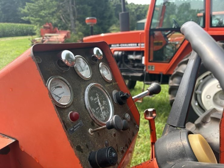 allis-chalmers-170-tractor-image-18