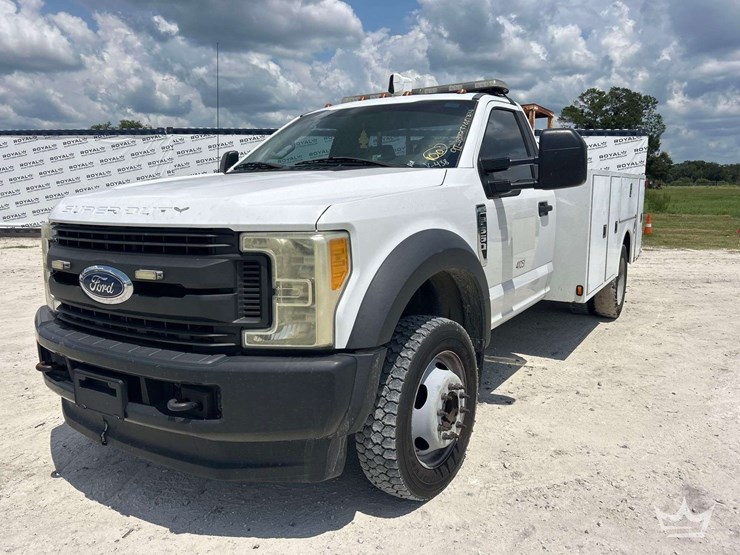 2017-ford-f550-image-2