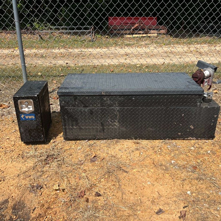 Aux Fuel Tank with Tool Box on Top