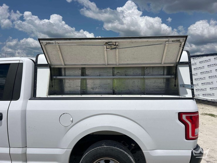 2017-ford-f150-image-17