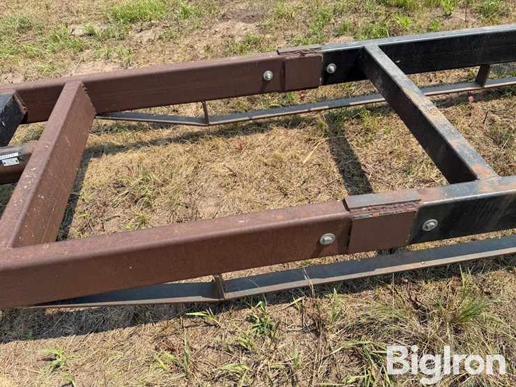 p-k-40'-header-trailer-image-16